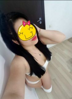 Çekici ve tutkulu bayan Röya