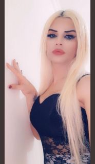 Genç ve güzel üniversiteli Julide