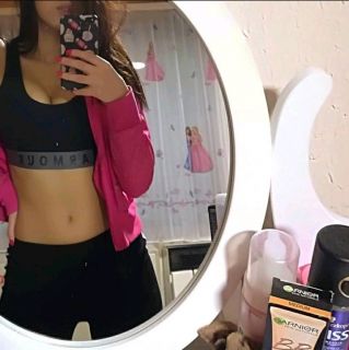 Güler yüzlü ve çekici escort bayan Zümra