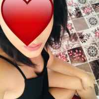Doyumsuz  Oral yapan Escort Banu