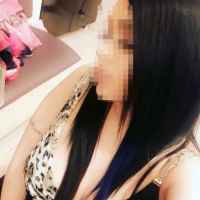 Tamamen ateşli bayan Tahire