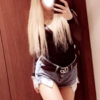 Yabancı sarışın super escort Soniya