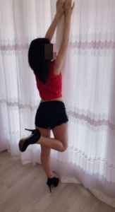 Erkeklerin dikkatini çeken Cemel