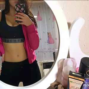 Güler yüzlü ve çekici escort bayan Zümra