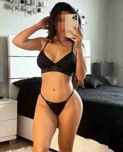 Hep tutucu ve sinirli Leman