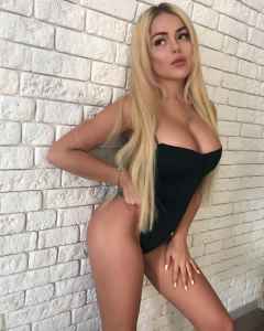 Karatay İlanları: Karatay'daki Büyüleyici Escort Bayan